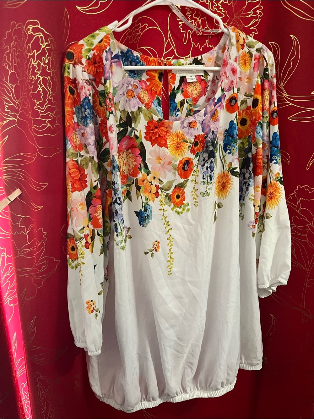Forever 21 White Floral Scoop-Neck Long Sleeve Tunic